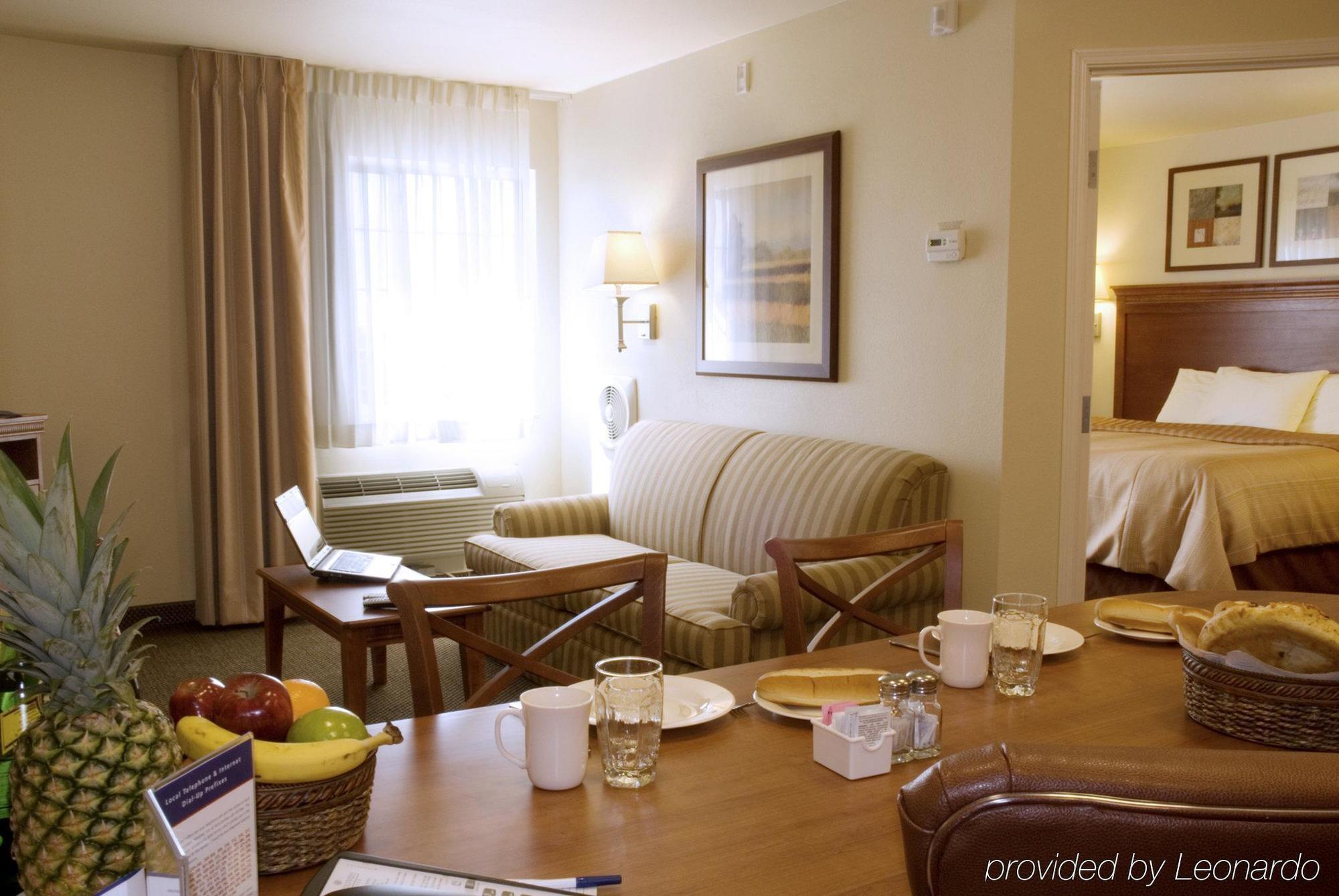 Candlewood Suites Springfield South By Ihg Экстерьер фото